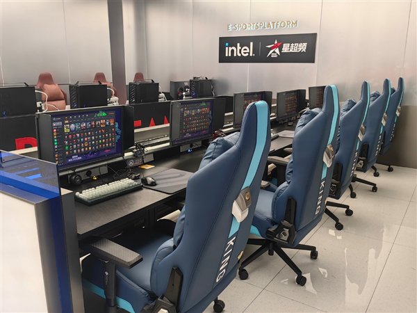 171台都是i9-14900K!全国最大全场i9K网咖开业 曾经的网吧彻底变了