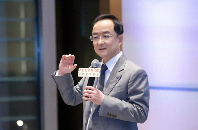 极氪Q2财报发布:盈亏平衡在望,全球化战略加速