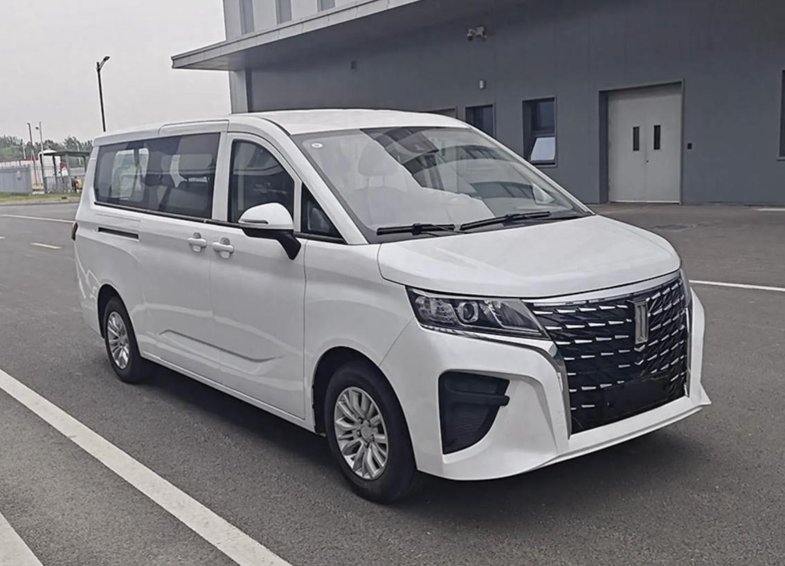 领途 E-M8 MPV 车型上市:北汽锐胜王牌 EM7“换标版”,14.18 万元起