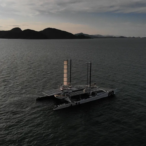 半年仅卖出322辆 美国氢能汽车输了但氢电池没输?