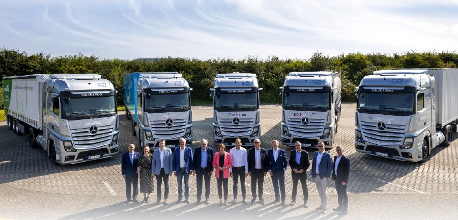 梅赛德斯-奔驰 GenH2 氢燃料电池卡车启动首批客户路测