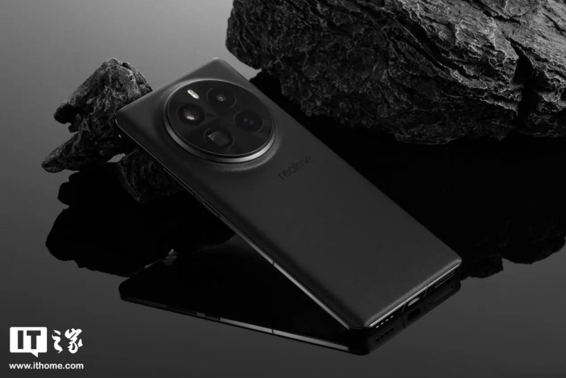 消息称 realme 真我 GT7 Pro 手机搭载 1.5K BOE X2 等深四曲直屏、单点超声波指纹