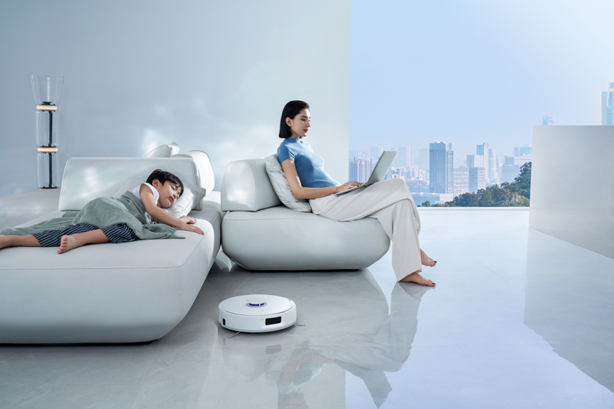 云鲸 J5 的「科学清洁」,让我看到了扫拖一体机器人的下一场变革