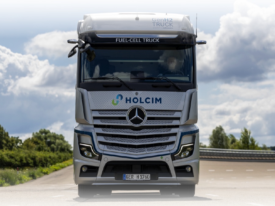 梅赛德斯-奔驰 GenH2 氢燃料电池卡车启动首批客户路测