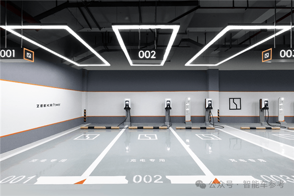 车主不爽股东爽!极氪交出最佳财报:日进2亿、要拥抱油箱