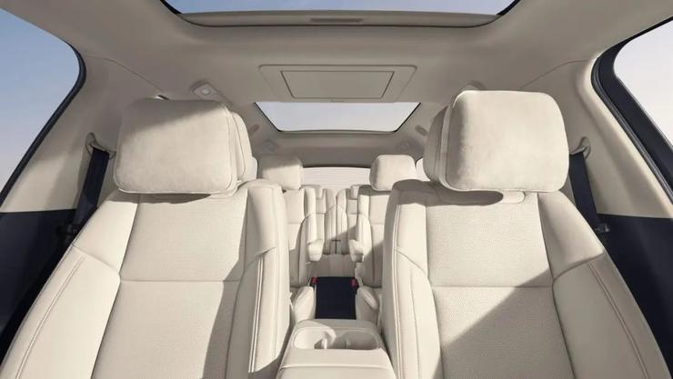 「平平无奇」的零跑C16,怎么就成「六座神车 」