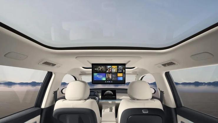 「平平无奇」的零跑C16,怎么就成「六座神车 」