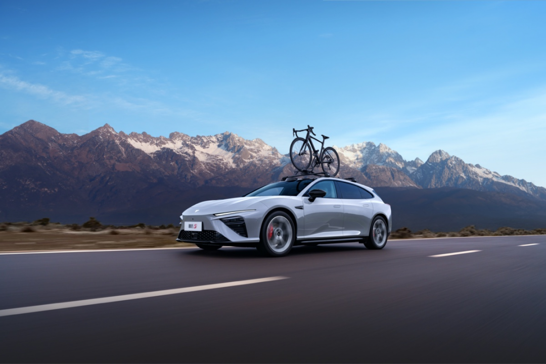 15.99万元起 哪吒S猎装正式上市：纯电/增程双动力