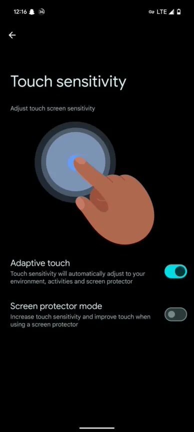 谷歌 Pixel 9 系列手机支持自适应触控功能,可提升湿手操作体验