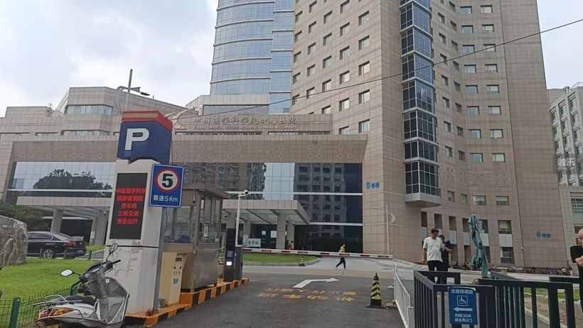 当一个游戏程序员决定转行做陪诊师