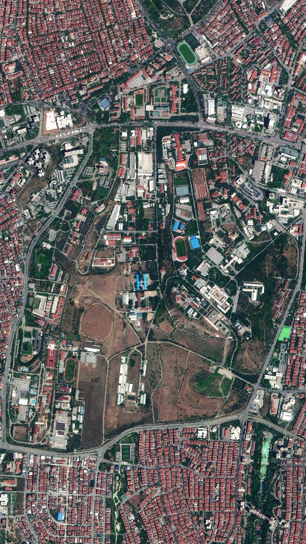 吉林一号卫星带你看浪漫的土耳其:古代城墙、现代建筑