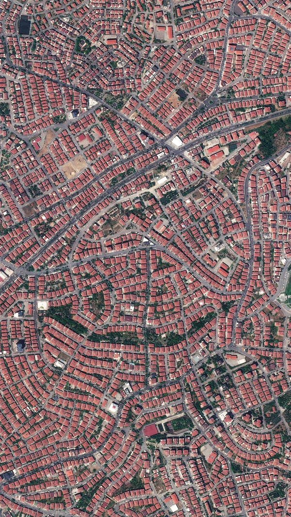 吉林一号卫星带你看浪漫的土耳其:古代城墙、现代建筑