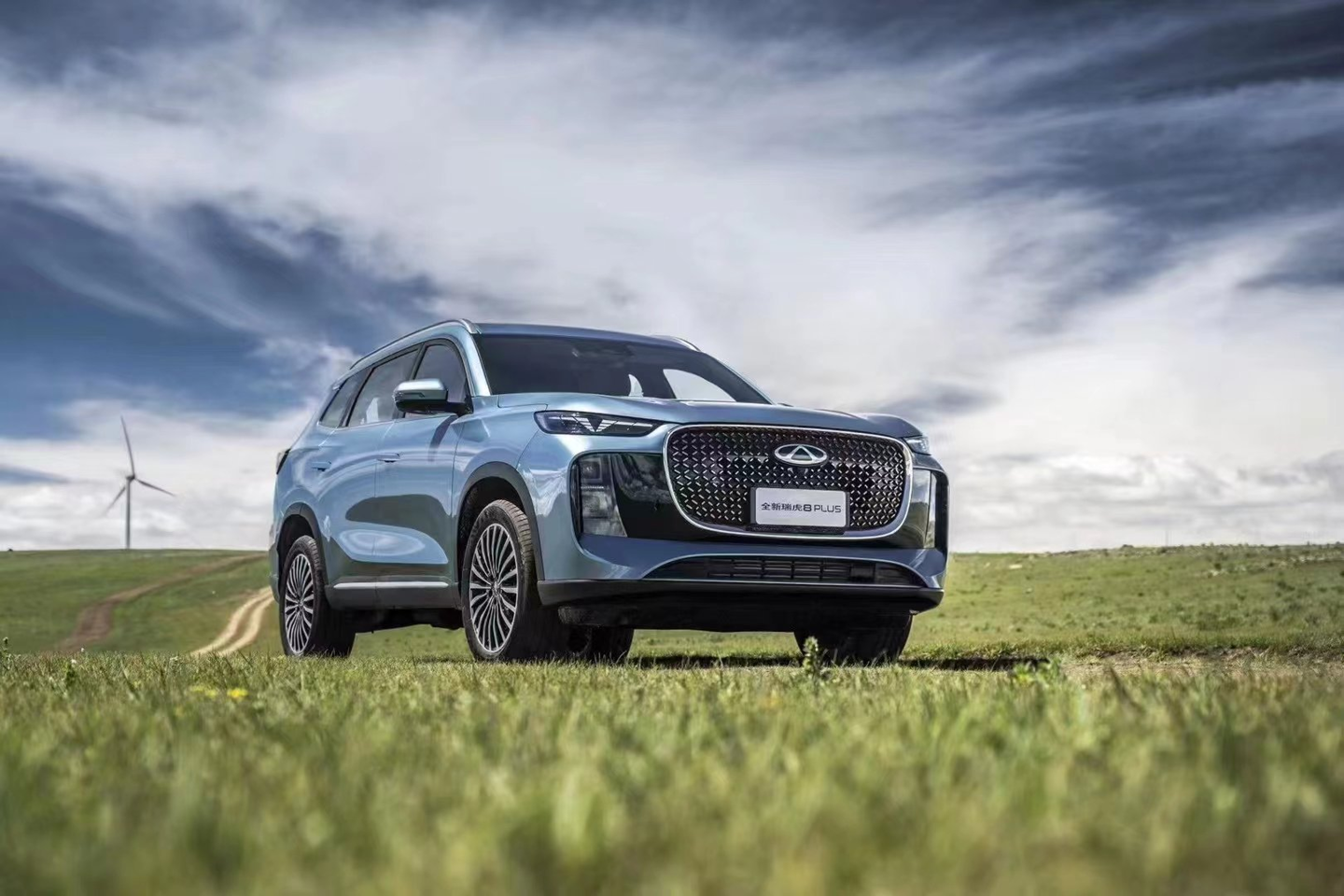 2025 款奇瑞瑞虎 8 PLUS 车型 9 月 10 日上市:前脸更犀利、可选 1.6/2.0T 发动机