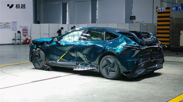 极越汽车:极越07车门解锁力高5000N 严重变形也能打开