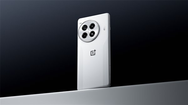 陶瓷+直屏!一加Ace 5 Pro曝光:直屏党的梦中神机