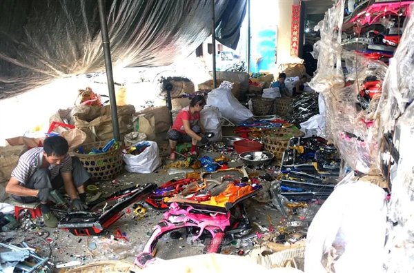 天津东疆海关查到483吨洋垃圾:为何外国垃圾这么喜欢运来中国?