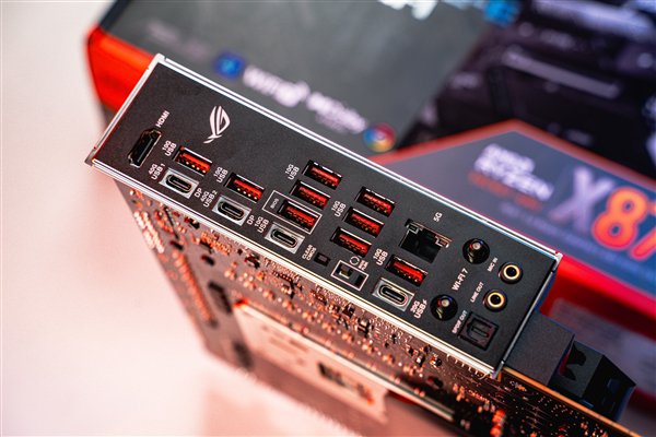 锐龙9000配它才带劲!AMD 870E主板9月30日解禁