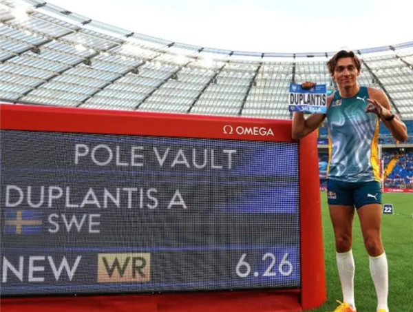 6米26!男子撑竿跳世界纪录再改写:瑞典名将三刷纪录