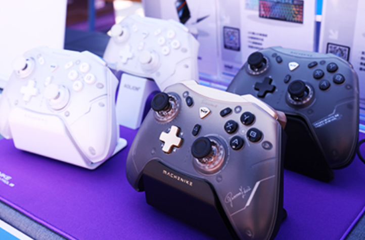 机械师10周年：兰州站校园粉丝见面会圆满落幕共鉴玩酷热情