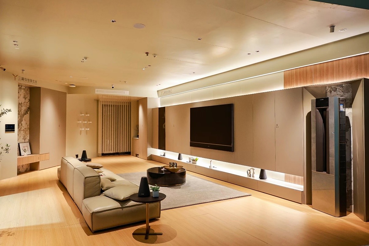 AWE2025:AI科技重塑家电生态用智能家居打开“智慧生活”