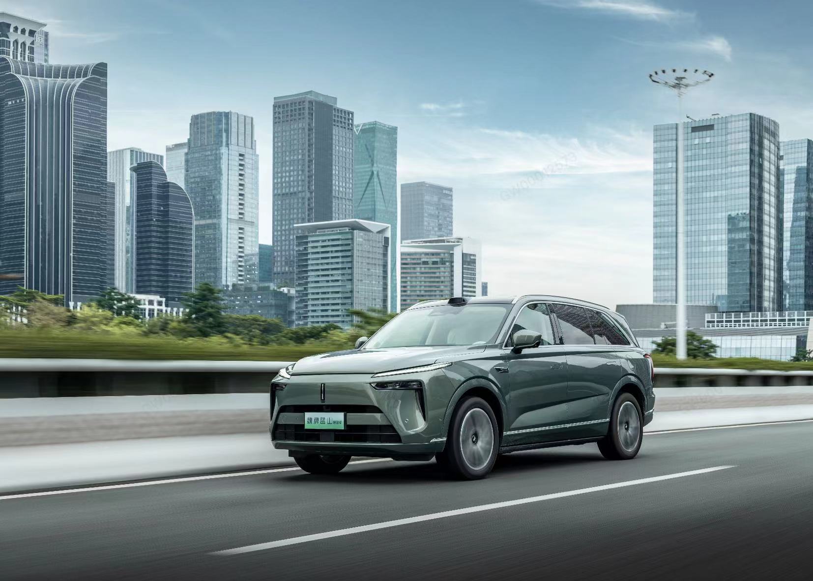 全新蓝山上市24小时大定8571辆,魏建军亲自站台,坦言魏牌“走了一些弯路”