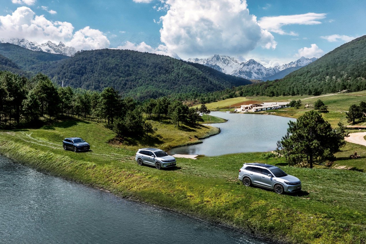 全民智驾时代已来,问界新M7 Pro视觉智驾带来超凡体验