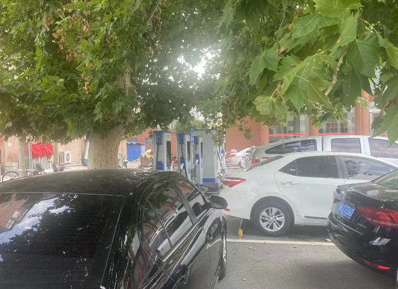 我在县城干不动充电桩生意