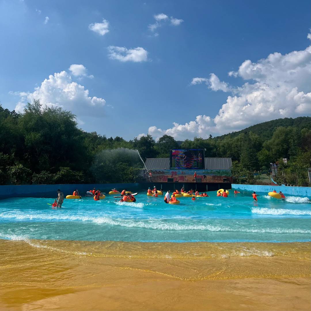 新经济观察|高温天气催热避暑旅游,云南曲靖如何将“凉资源”转化为“热经济”?