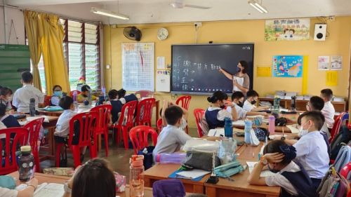 捷报!海信商用显示智慧触控一体机荣获美国CRN大奖