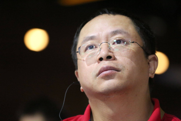 周鸿祎又遭喷 前阿维塔CMO:脚都没资格放油门上还评车