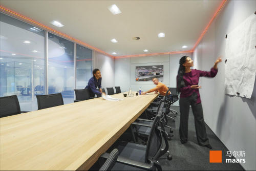 塑造多样化办公空间——马尔斯Maars室内隔断墙系统