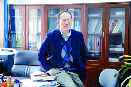 杰青项目赋能 复杂“交响乐”有了“指挥棒”