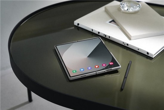 星耀江湖实力宠粉，三星GalaxyZ Fold6邀你感受智能新生活