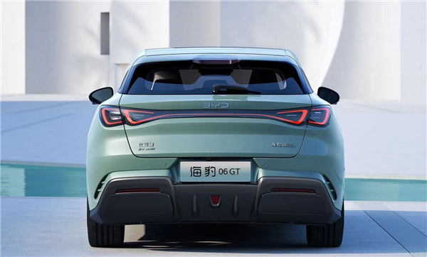 年轻人首款钢炮!比亚迪海豹06 GT预售15-20万:上市时间也定了