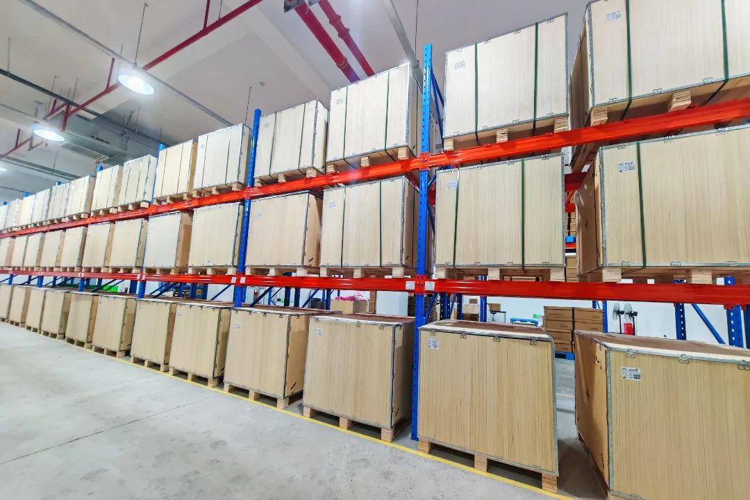 One-Box产品批量交付,比博斯特迎来新里程碑丨华映Family