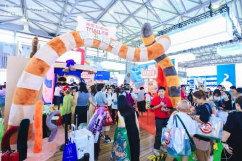 淘宝天猫宠物迎来成交爆发:2000商家同时开播,直播成交同比翻4倍