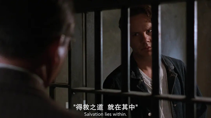 连塔罗牌都用上 AI 了,年轻人痴迷的玄学又多一个平替