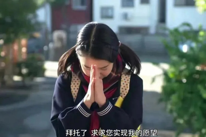 连塔罗牌都用上 AI 了,年轻人痴迷的玄学又多一个平替