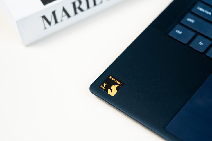 超长续航+硬核性能!还能自动做PPT!骁龙笔记本居然这么强?