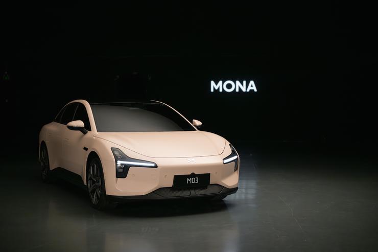 小鹏的2万月销,MONA来凑