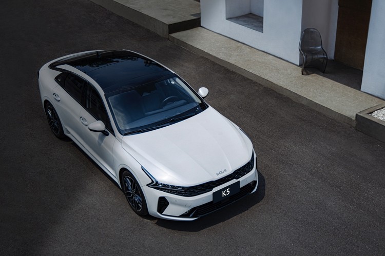 2025款起亚K5将于9月2日上市 舒适性升级