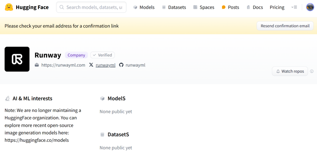 Runway突然删除HuggingFace库!网友:真跑(Run)路(Way)了