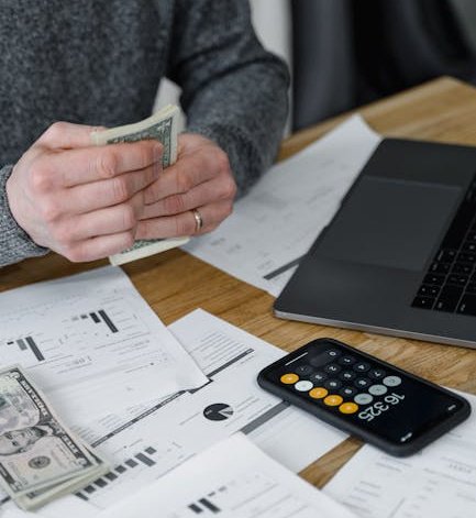 瑞典支付巨头 Klarna 计划裁掉一半员工：靠 AI 便可维系