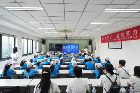 慈善公益▏“追光逐梦 点亮未来”康蕾儿童公益研学之旅圆满结束