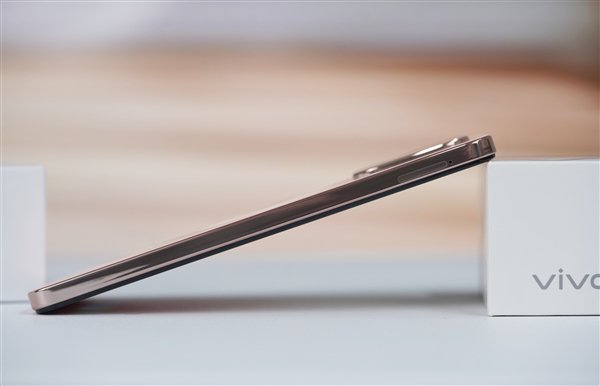 6000mAh续航利器!vivo Y37 Pro图赏
