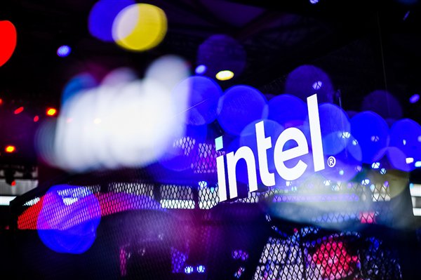 Intel CEO直言:过去几周非常艰难 低估了晶圆代工难度