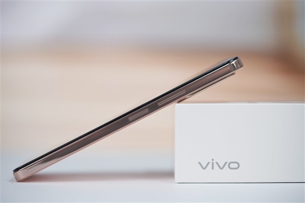 6000mAh续航利器!vivo Y37 Pro图赏