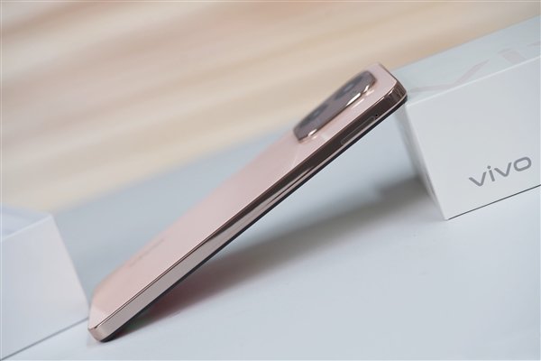 6000mAh续航利器!vivo Y37 Pro图赏