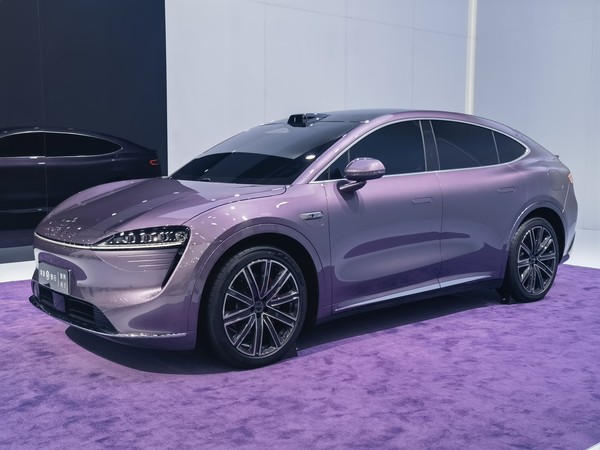 鸿蒙智行六大车型亮相成都车展4号馆 三界六车还有谁?