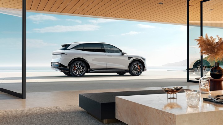 成都车展重磅新车！23.99 万元的极氪 7X，要为极氪扛起大旗